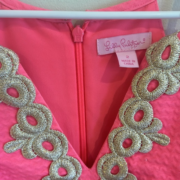 Lilly Pulitzer Bungalow Hot Pink Gold Crochet Shift V Neck Dress Size 2 - Picture 6 of 8